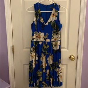 Maggy London Pleated Floral Midi Dress